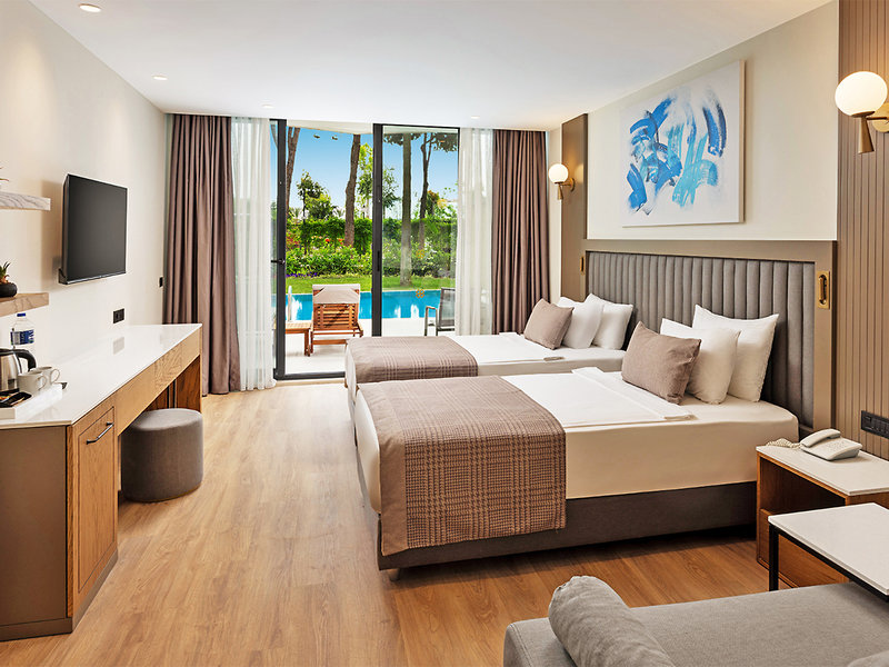 Alva Donna World Palace 14