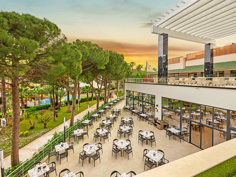 Alva Donna World Palace 15