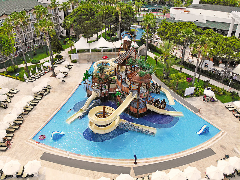 Alva Donna World Palace 18