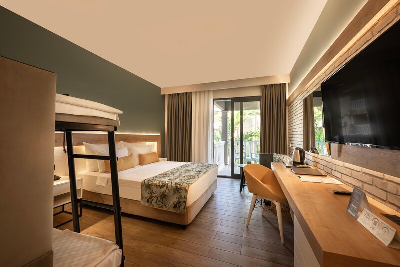 Hotel Sailor's Beach Club 19