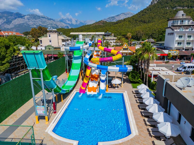 Hotel Sailor's Beach Club 68