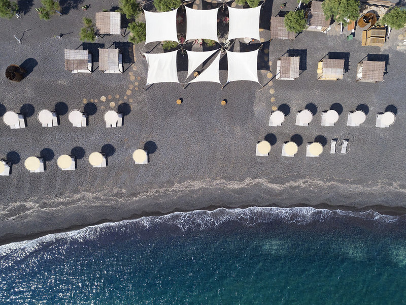 Desiterra Luxury Suites & Villas 9