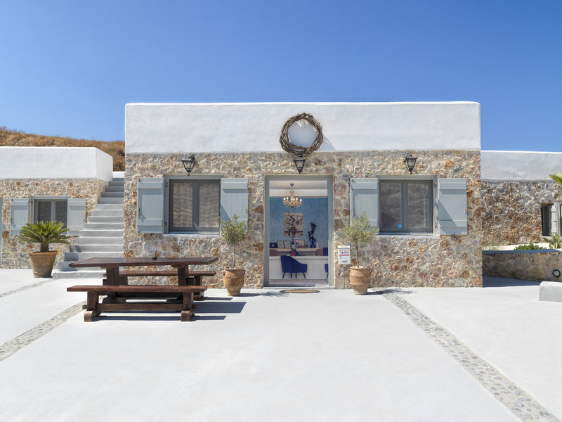 Desiterra Luxury Suites & Villas 16