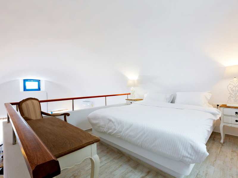 Desiterra Luxury Suites & Villas 36