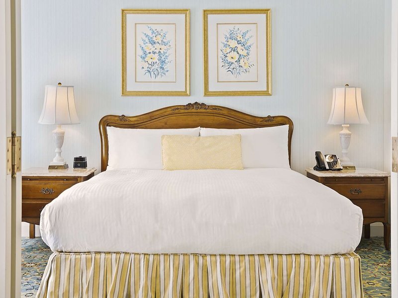 Grand America 38