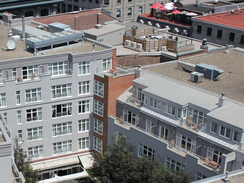 Le Saint Sulpice Hotel Montréal 1
