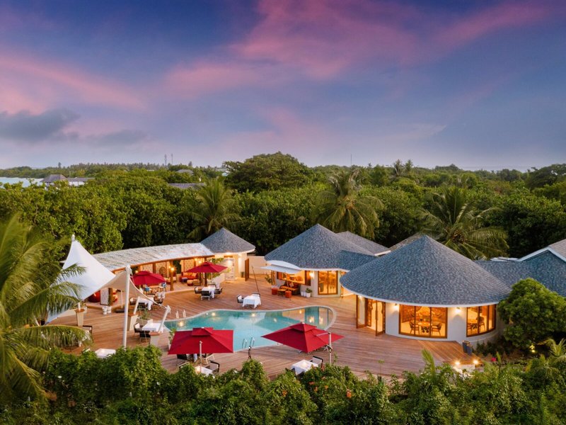 Hideaway Beach Resort & Spa 13