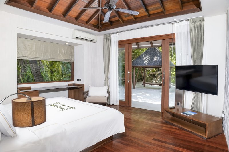 Hideaway Beach Resort & Spa 11