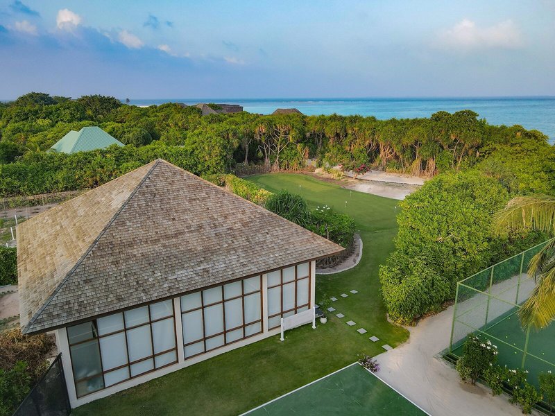 Hideaway Beach Resort & Spa 24