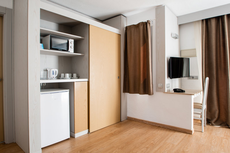 HL Paradise Island Hotel 9