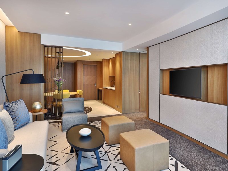 DoubleTree by Hilton Dubai - Business Bay 16