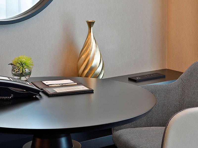 DoubleTree by Hilton Dubai - Business Bay 26