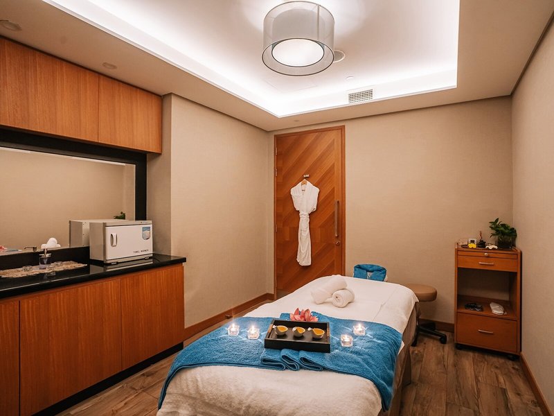 DoubleTree by Hilton Dubai - Business Bay 35