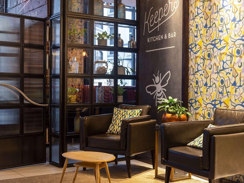Novotel London Tower Bridge 8