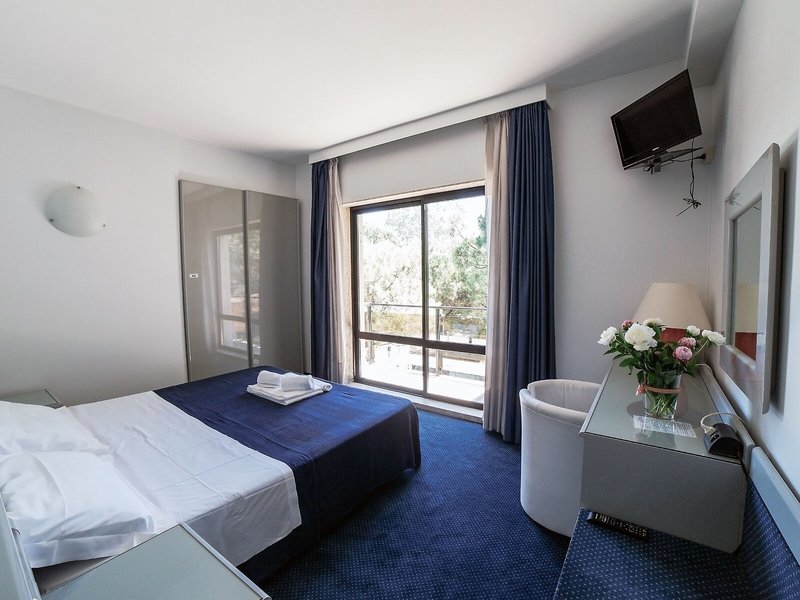 Club Hotel 15