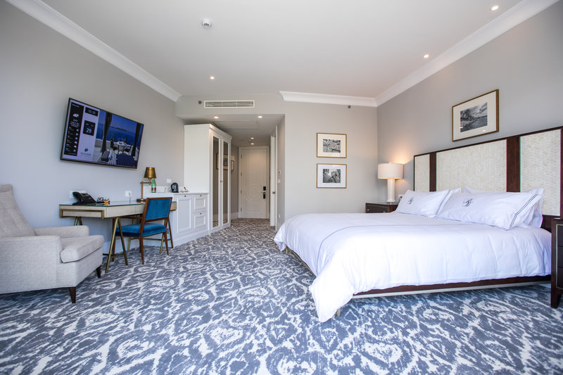 Royal Blue Hotel 12