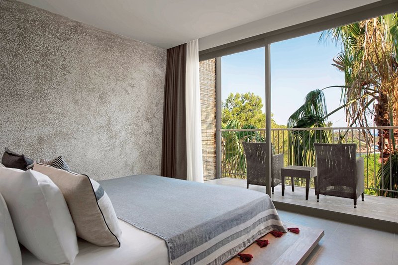 Club Marvy by Paloma 3