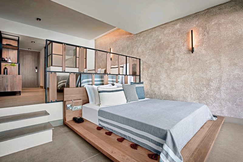 Club Marvy by Paloma 8