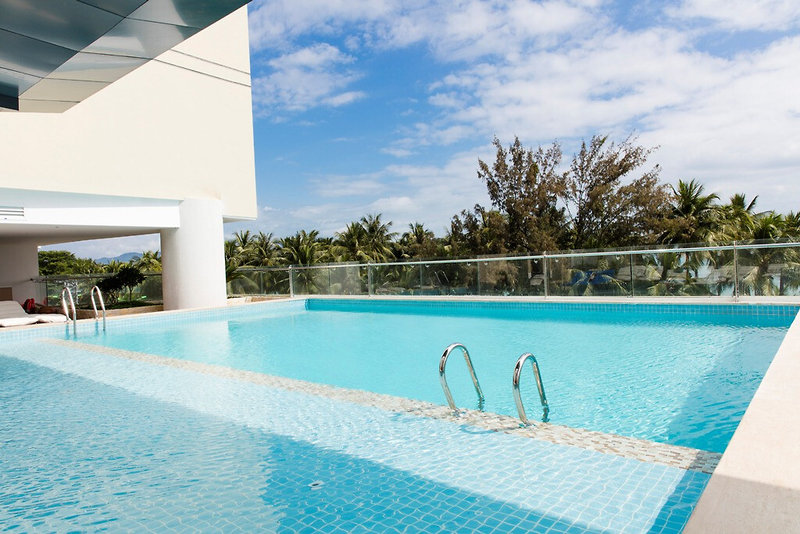 Starcity Hotel & Condotel Beachfront Nha Trang 1