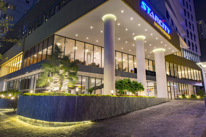 Starcity Hotel & Condotel Beachfront Nha Trang 2