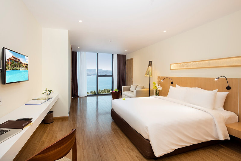 Starcity Hotel & Condotel Beachfront Nha Trang 4
