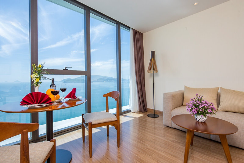 Starcity Hotel & Condotel Beachfront Nha Trang 5