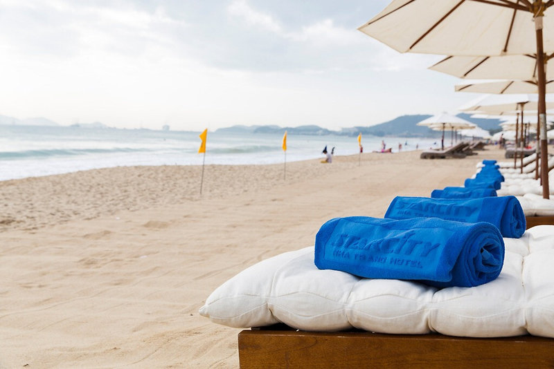 Starcity Hotel & Condotel Beachfront Nha Trang 9