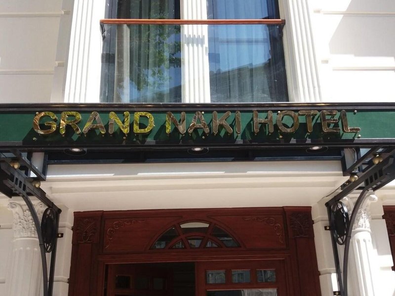 Grand Naki Hotel