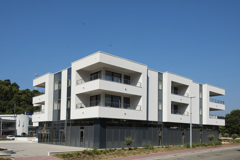 Apartments Villas Srebreno 1