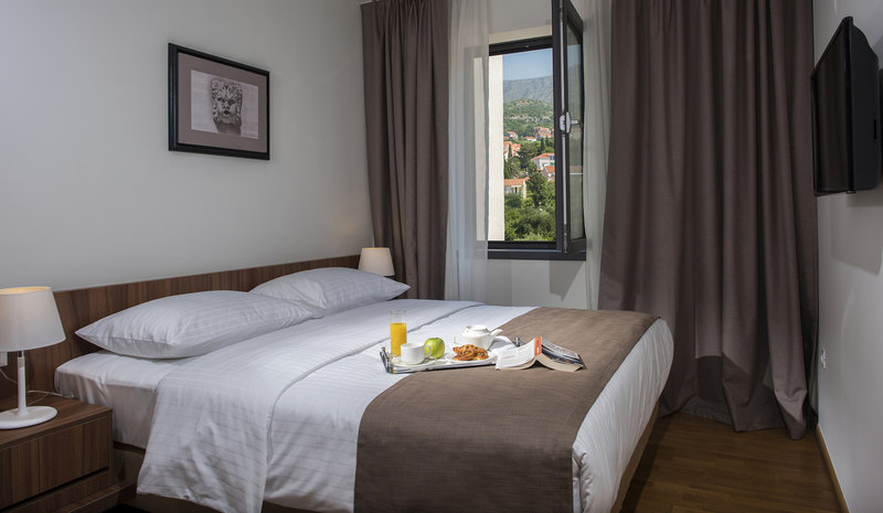 Apartments Villas Srebreno 9