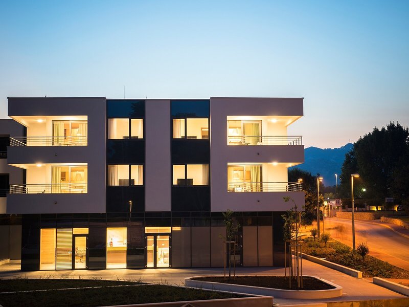 Apartments Villas Srebreno 2
