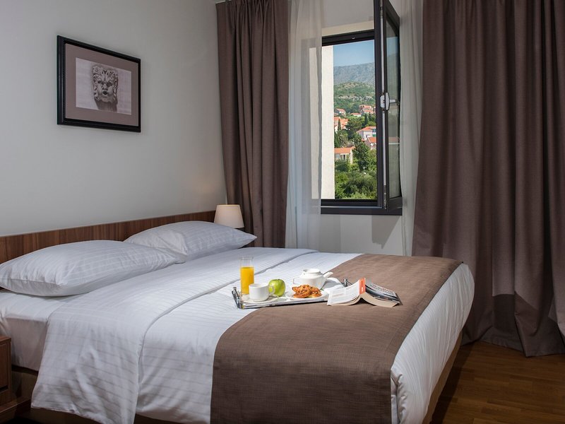 Apartments Villas Srebreno 7