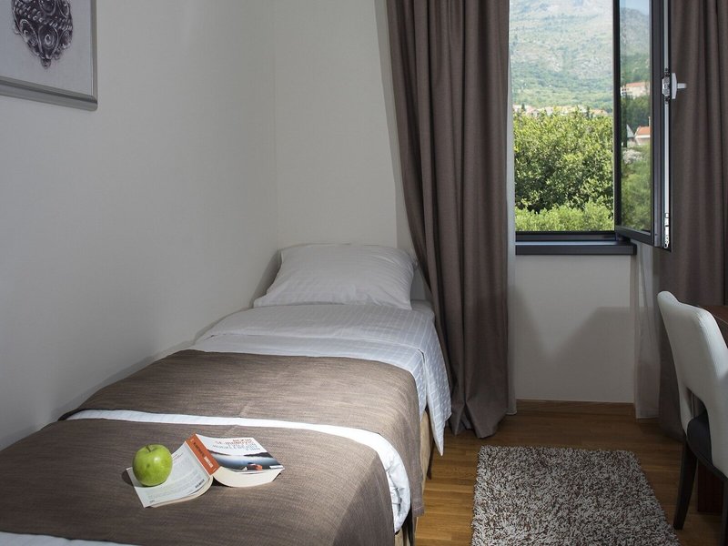 Apartments Villas Srebreno 10