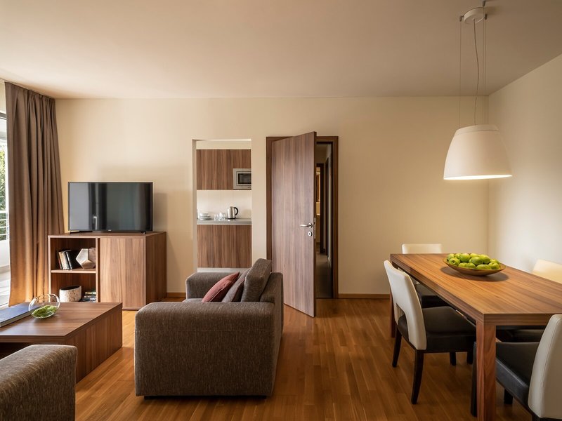 Apartments Villas Srebreno 17