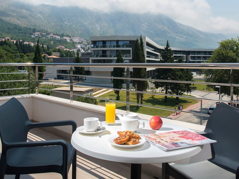 Apartments Villas Srebreno 23