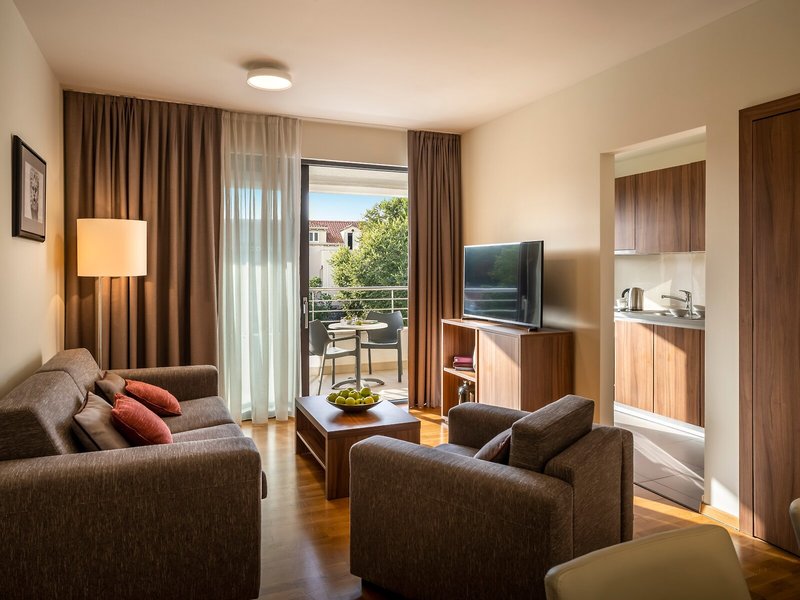 Apartments Villas Srebreno 24