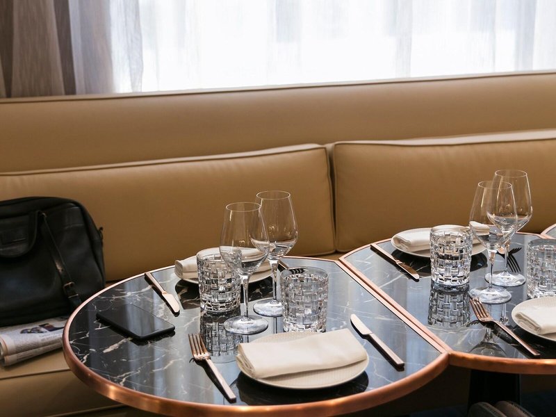 MAISON ALBAR Hotel Paris Celine 18