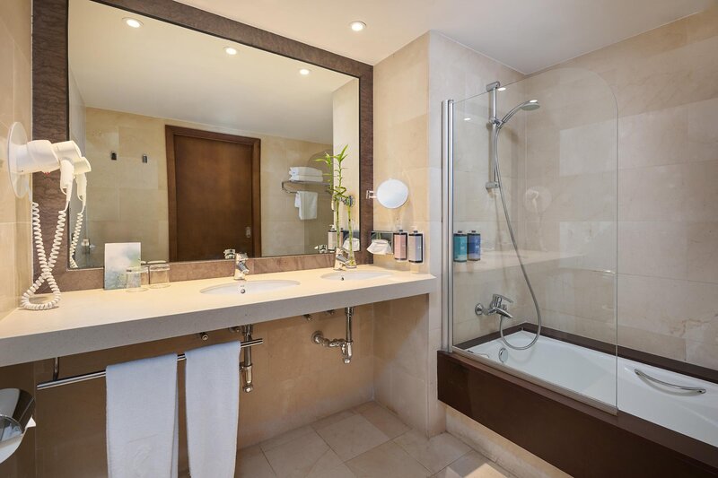Hipotels Sherry Park 16 - Bathroom Example