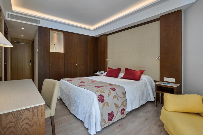 Hipotels Sherry Park 30 - Room Example