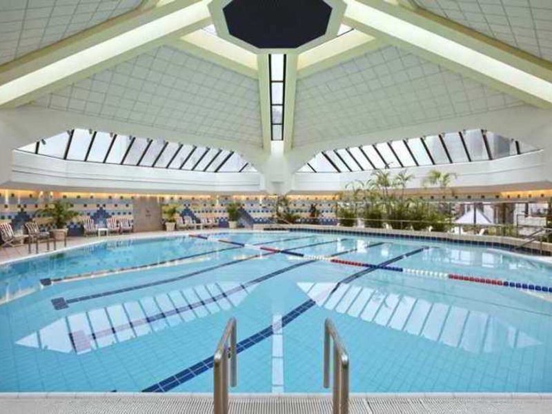 KunLun Jing An Hotel 5 - Outdoor Pool