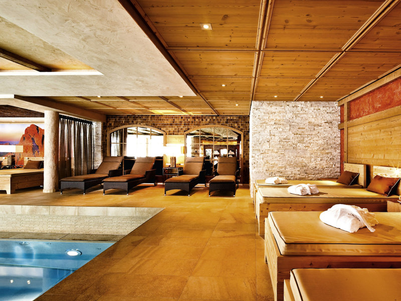Hotel Berghof - Crystal Spa & Sports 8