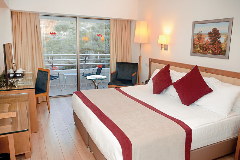 Korumar Hotel De Luxe 3