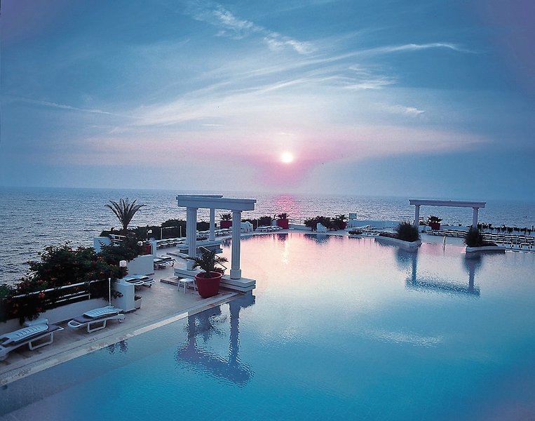 Korumar Hotel De Luxe 9