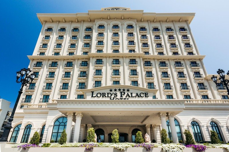 Lord's Palace Hotel 1