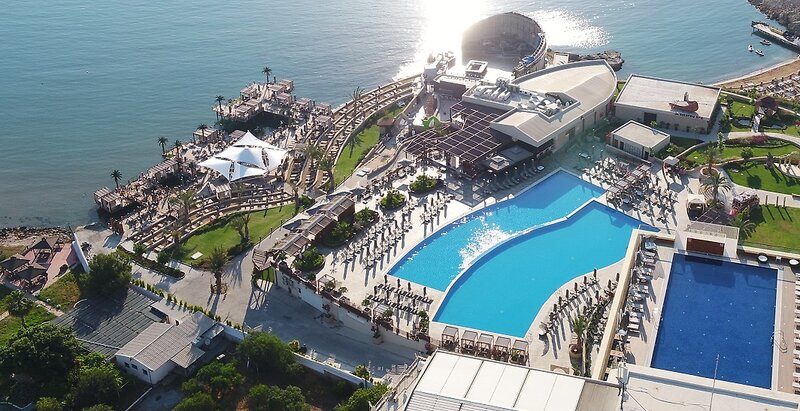 Lord's Palace Hotel 4