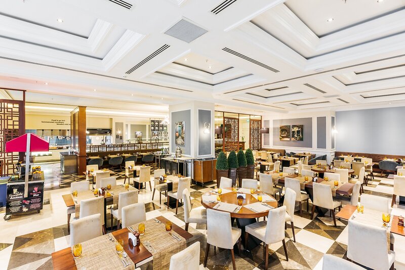 Lord's Palace Hotel 11