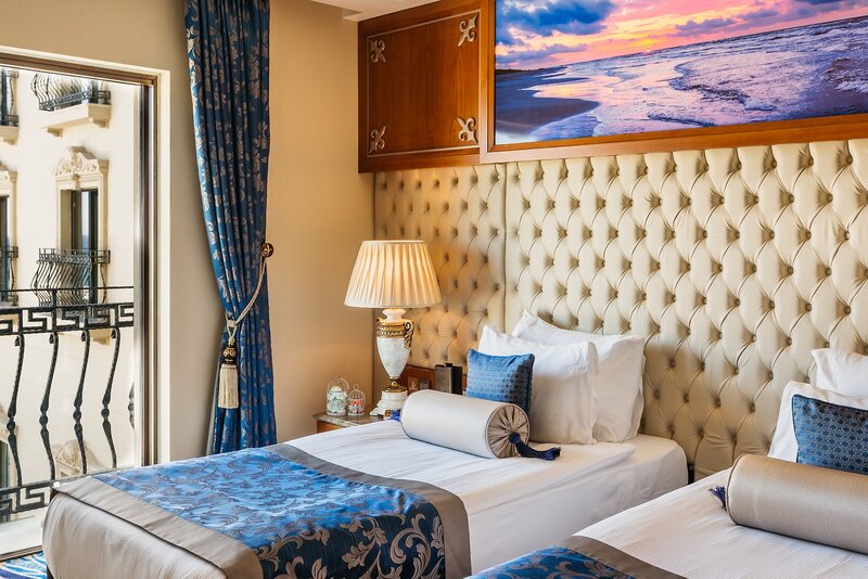 Lord's Palace Hotel 19