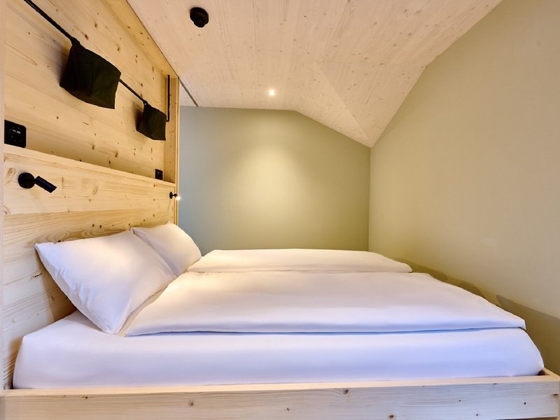 Apart Hotel Adelboden am Dorfplatz 11