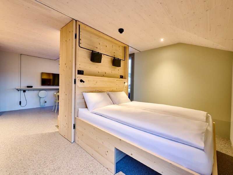 Apart Hotel Adelboden am Dorfplatz 15