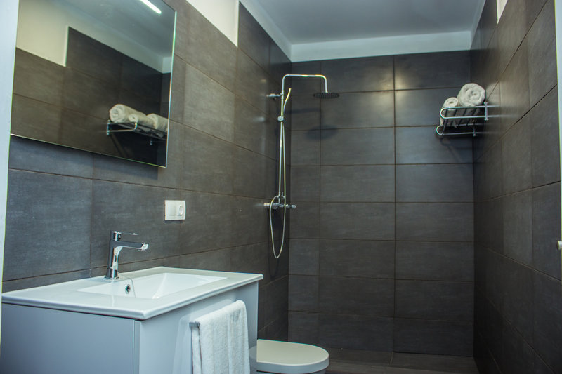 LIVVO Budha Beach 24